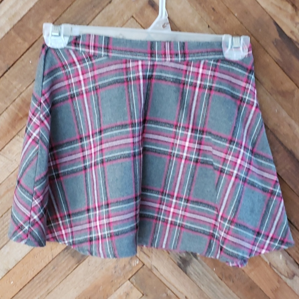 Pink and grey plaid skirt  size 6